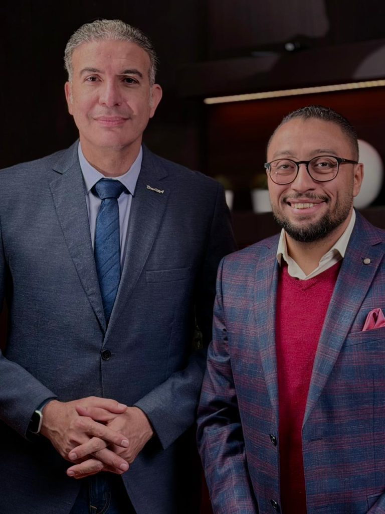 في ختام جولته الخليجية 2025.. د. عطية يحل ضيفاً على عيادة المطاعم